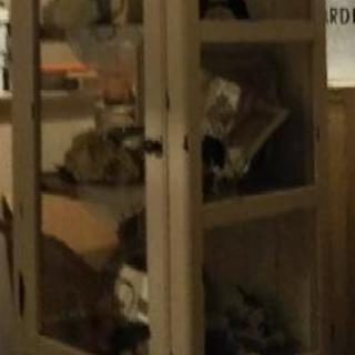 アンティーク調フレンチガラスキャビネット