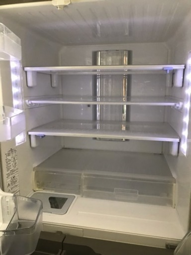 三菱ノンフロン冷凍冷蔵庫☆600ℓ