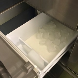 三菱ノンフロン冷凍冷蔵庫☆600ℓ