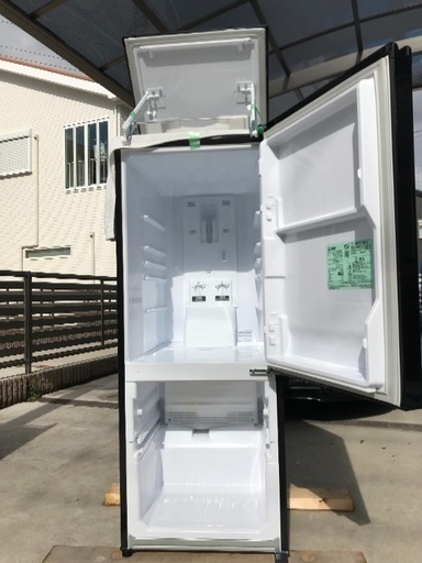 取引中2015年製三菱冷凍冷蔵庫黒。千葉県内配送無料。設置無料。