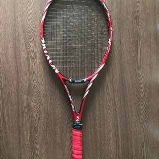 テニスラケット（スリクソンREVO2.0）