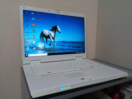 ノートパソコン FUJITSU FMV BIBLO NF40W Windows10 Pro