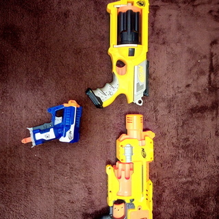 銃のおもちゃ　タカラトミー  ナーフ　5つセット