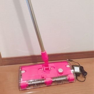 ［受渡者さま決定］中古美品 コードレスクリーナー 掃除機 ピンク