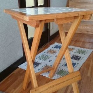 サイドテーブル、折り畳み式