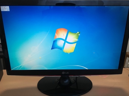 【PC】Win7 クアッドコア RAM4GB HDD1TB 光沢液晶モニタ付