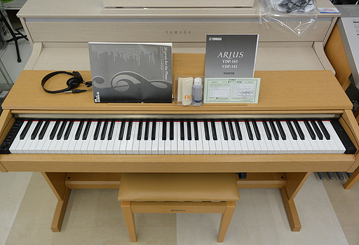 中古 YAMAHA ARIUS YDP-141C 電子ピアノ 88鍵 イス 付 直M3631565 電子