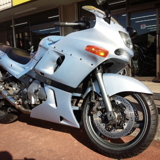NO.2571 ＺＺＲ４００　Ｎ型　水冷４サイクル１６バルブ４気筒エンジン　☆彡