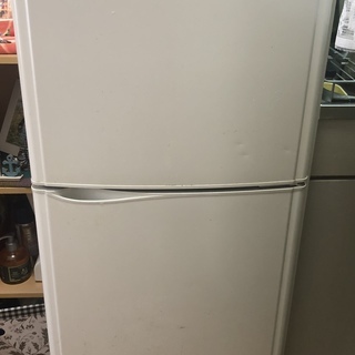 三菱　冷蔵庫　１３６L