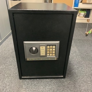 金庫 W350×D330×H500 重量15～20kg程度 使用可能