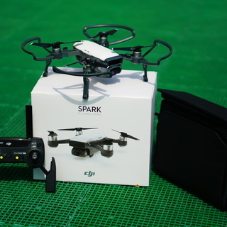 (受付終了)DJI SPARK＋オプション品一式のドローン空撮セ...