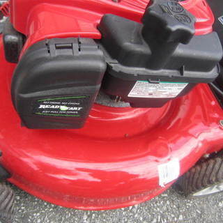 使用頻度少！アメリカ製TROYバケット付き芝刈り機手押し式