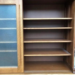 美品！★かなり大きめで立派な食器棚★