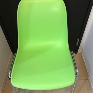 bericoplast グリーンのおしゃれな椅子