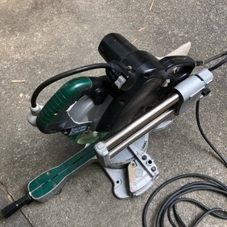 HITACHI卓上スライド丸ノコ