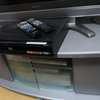 シャープ46型液晶テレビ+テレビ台+おまけソニーブルーレイレコーダー 