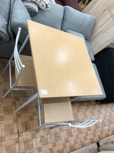 ダイニングテーブル