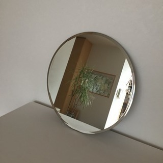 丸い鏡