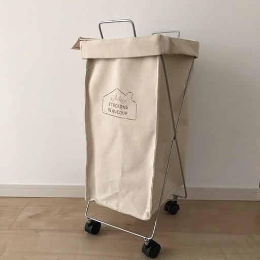 新品 キャスター付き ストレージbox 折りたたみok ランドリーバスケット 洗濯物入れ パントリー 玄関収納にも かのん 河内長野の家具の中古あげます 譲ります ジモティーで不用品の処分