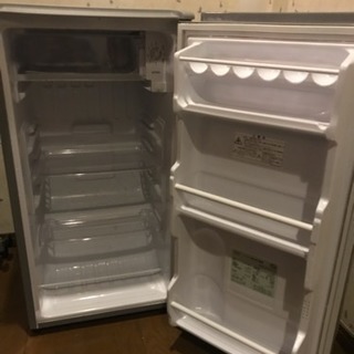 2014年式 ノンフロン直冷式冷蔵庫 AQUA 75L
