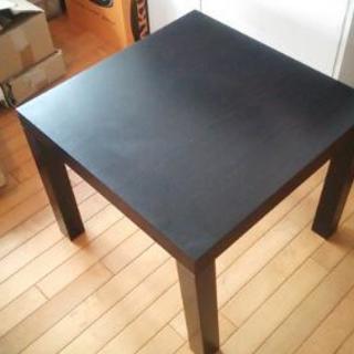 IKEAの四角いサイドテーブル 黒 1個 0円