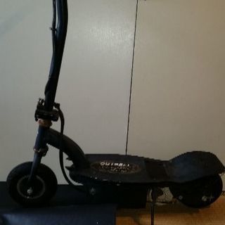 EVO　電動スクーターバッテリー・部品・電動スクーター付-アデランススマスビート美品