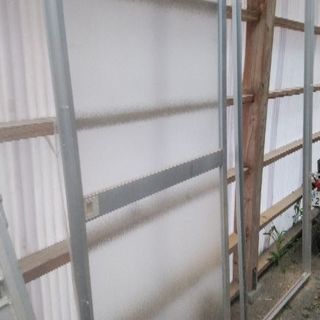 アルミシルバー片引きサッシ