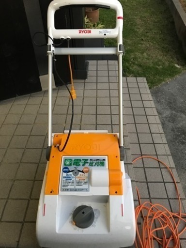 電動草刈機