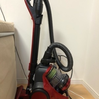 サイクロン掃除機 美品 | amidomil.com.br