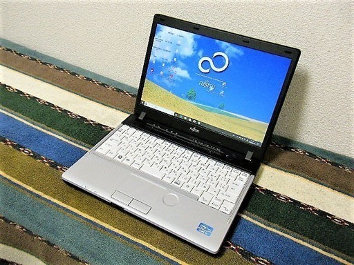 12.1型/重さ1.29kg♪/高性能Core i5/光速☆彡新品✨SSD240GB/メモリ4GB♪/DVDRW(書き込み可)/すぐ使えるWin10メディア作成ツール付/すぐ繋がるWi-Fi/MS Office✎/FUJITSU LIFEBOOK