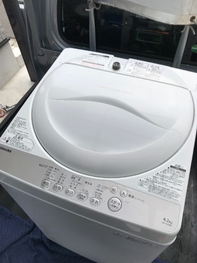 取引中2016年製東芝全自動洗濯機4.2キロ。千葉県内配送無料。設置無料。