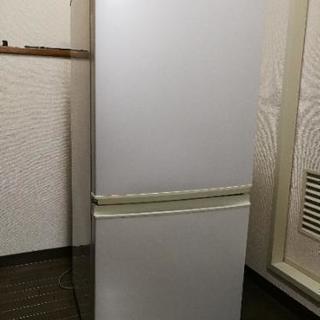 （取引中）冷蔵庫　137L　シャープSJ-14S-W