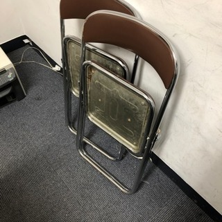 パイプ椅子 2個 無料
