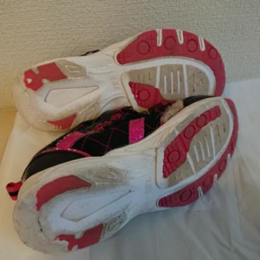 18センチ 女の子 運動靴 ほしこ 板橋のキッズ用品 子供用シューズ