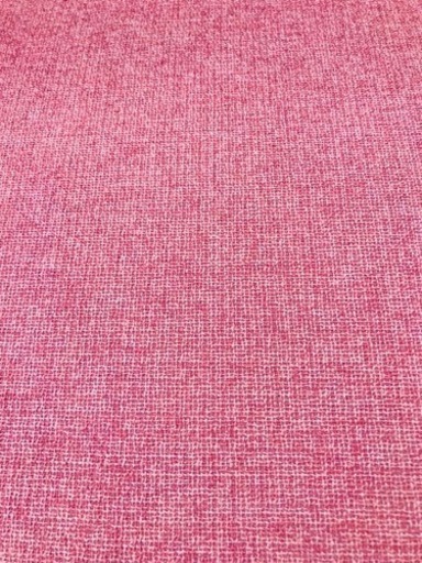 可愛い♡ピンク色の春っぽいソファ！