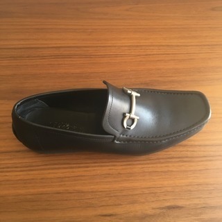 大幅値下げ 高級イタリアブランドフェラガモメンズシューズ美品