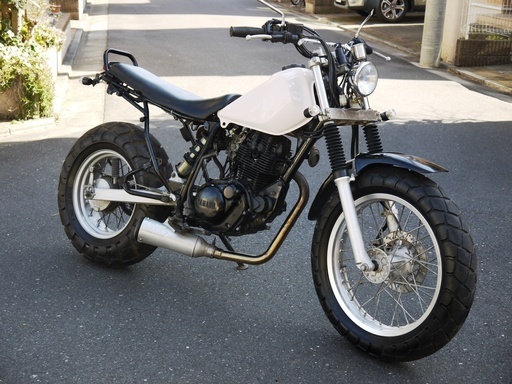 ヤマハ ＴＷ ２００ E ２型 後期 ディスク スカチューン 定番 カスタム ベース車両に 通勤通学～レジャーまで　早いもの勝ち