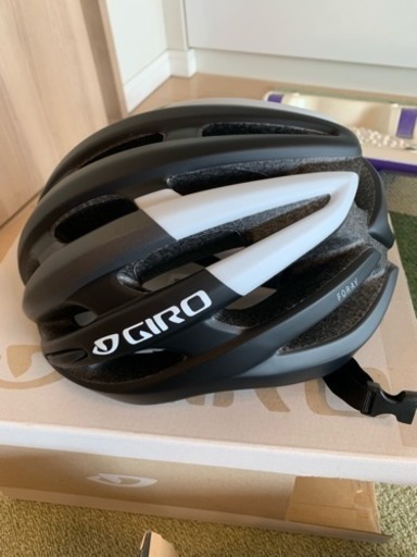 Giro Foray  ヘルメット Matt Black/White