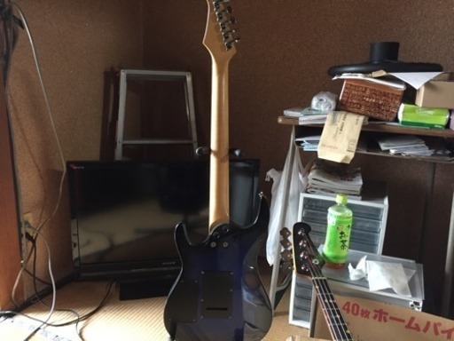 二本セット、Brian by baccusのベースと、アリアプロのエレキギター！