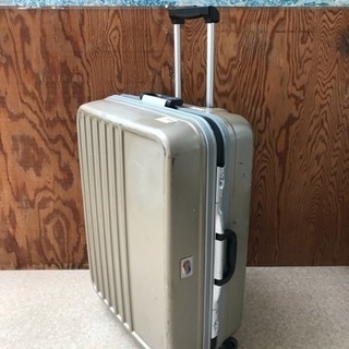 サムソナイト大型スーツケース