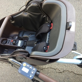 地域限定送料無料　パナソニック　ギュットミニ　DX　三人乗り　2018年　16AH　20インチ　新基準　キッスミニ　神戸市　電動自転車