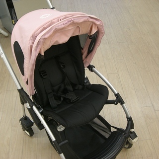 安心の保証付！クリーニング済み！BUGABOO bee ベビーカーです！