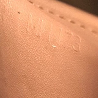 LOUIS VUITTON  ヴェルニ  ジッピーウォレット  