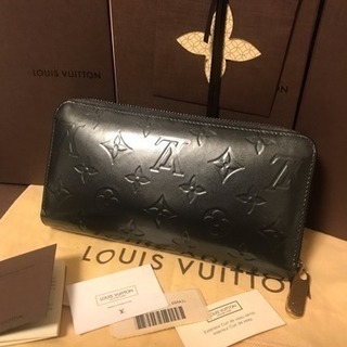 LOUIS VUITTON  ヴェルニ  ジッピーウォレット  