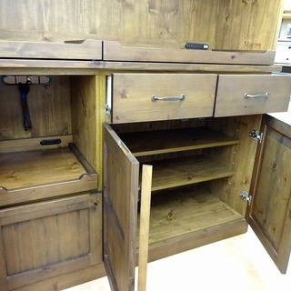 取りに来れる方限定】今村家具のキッチンボード売ります！