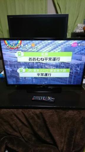 (本日取り引きの方値下げオッケー)お買い得！シャープ液晶テレビ32型2017年製品、DVDプレイヤー付き(保証付き、程度良好)