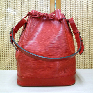 南12条店 LOUIS VUITTON ルイヴィトン ノエ ショルダーバッグ エピ カスティリアンレッド 南12条店 LOUIS VUITTON ルイヴィトン ノエ ショルダーバッグ エピ