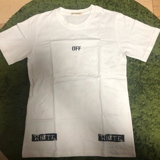 オフホワイト Tシャツ