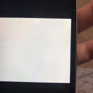 iPhoneSE シムフリー 画面横線あり