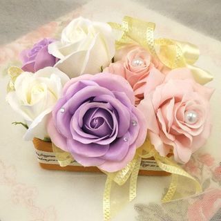 🌸母の日に手作りギフト🌸フレグランスフラワー✨スワロフスキー付き